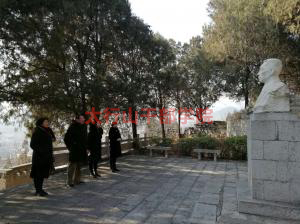 八路軍研究會副秘書長韓京京一行到我院蒞臨指導工作